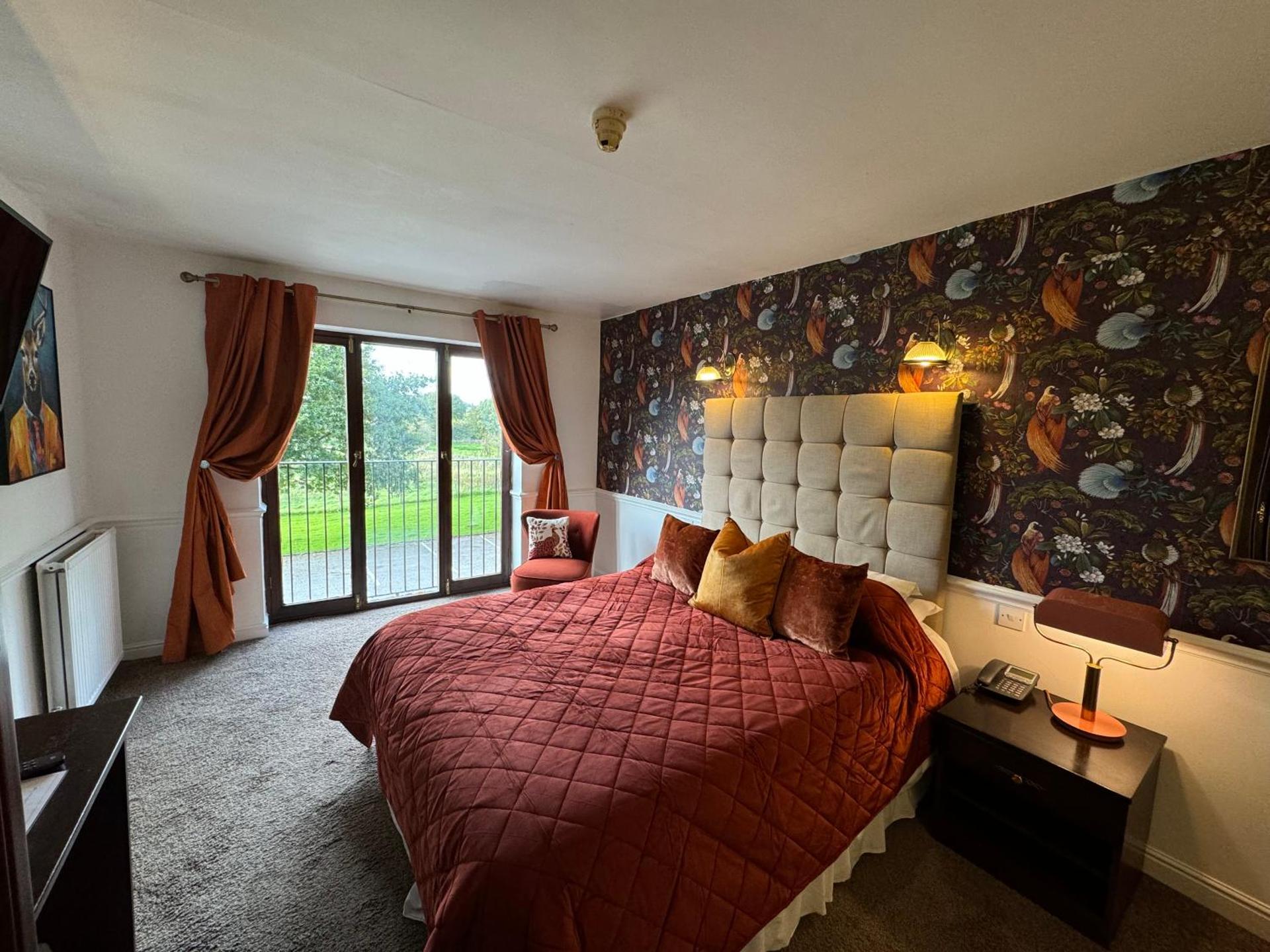 The Old Stone Trough Country Hotel