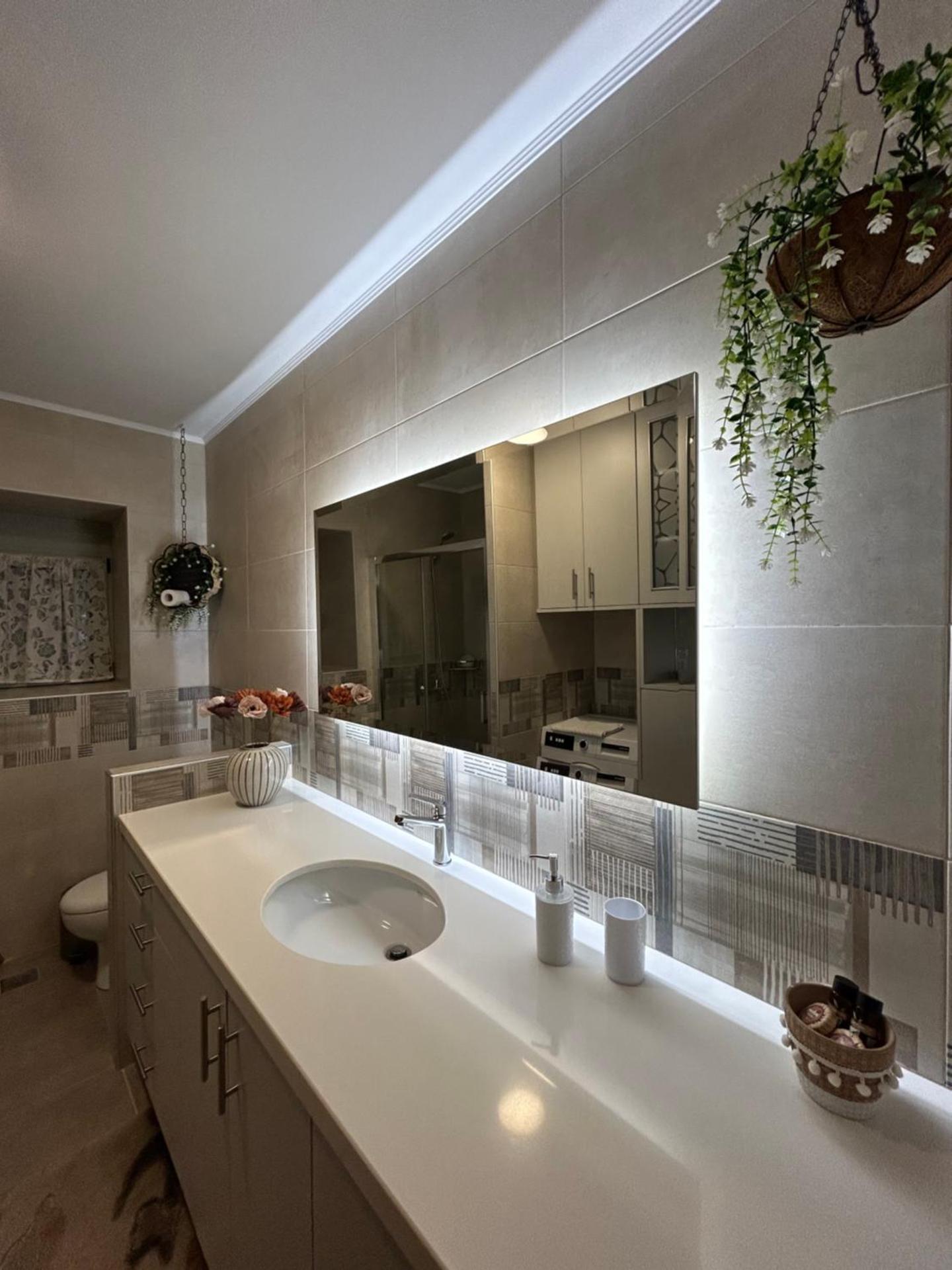 ''Shinohori'' Olive-Tree Apartment