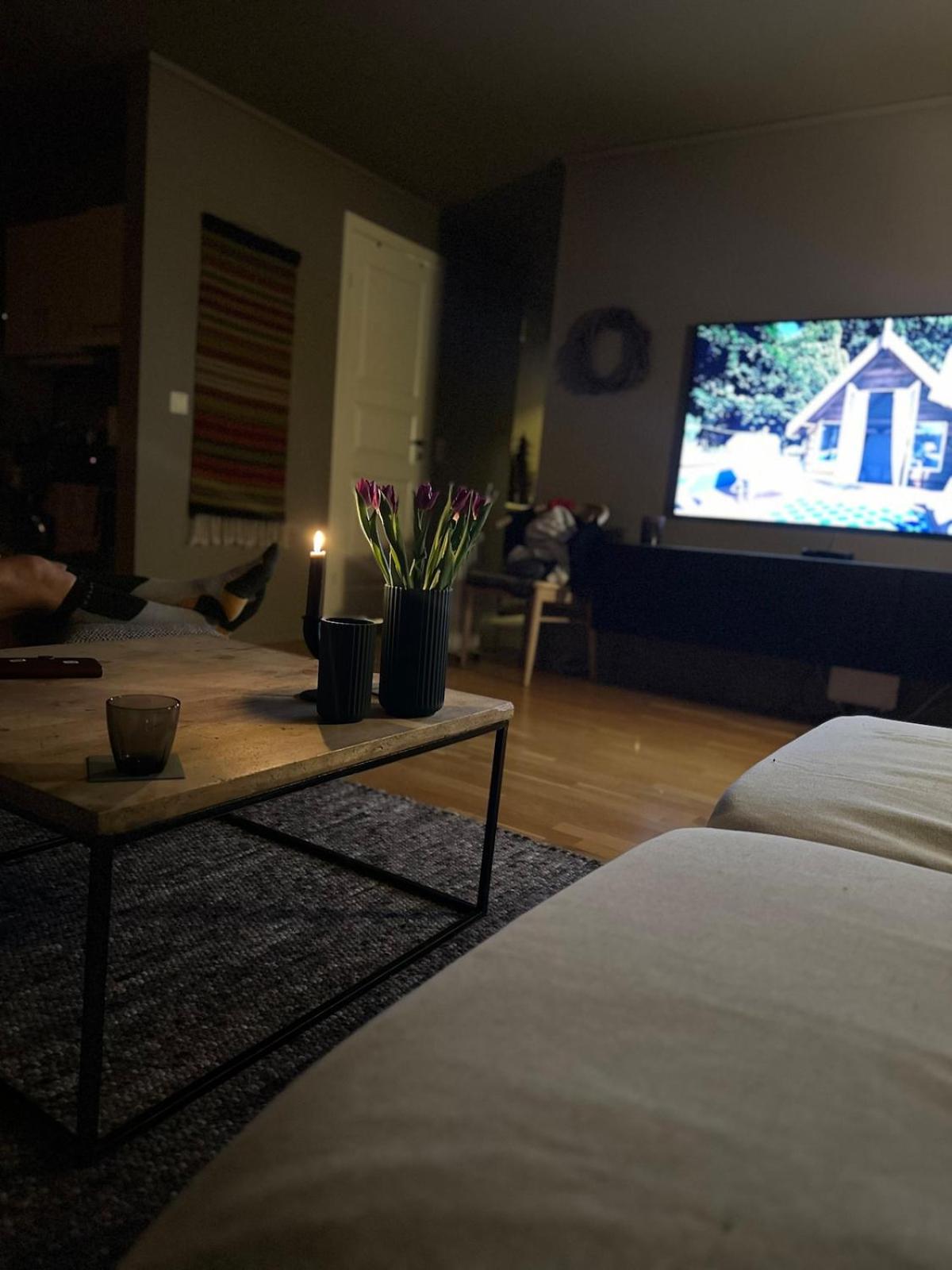 Communal lounge/ TV room