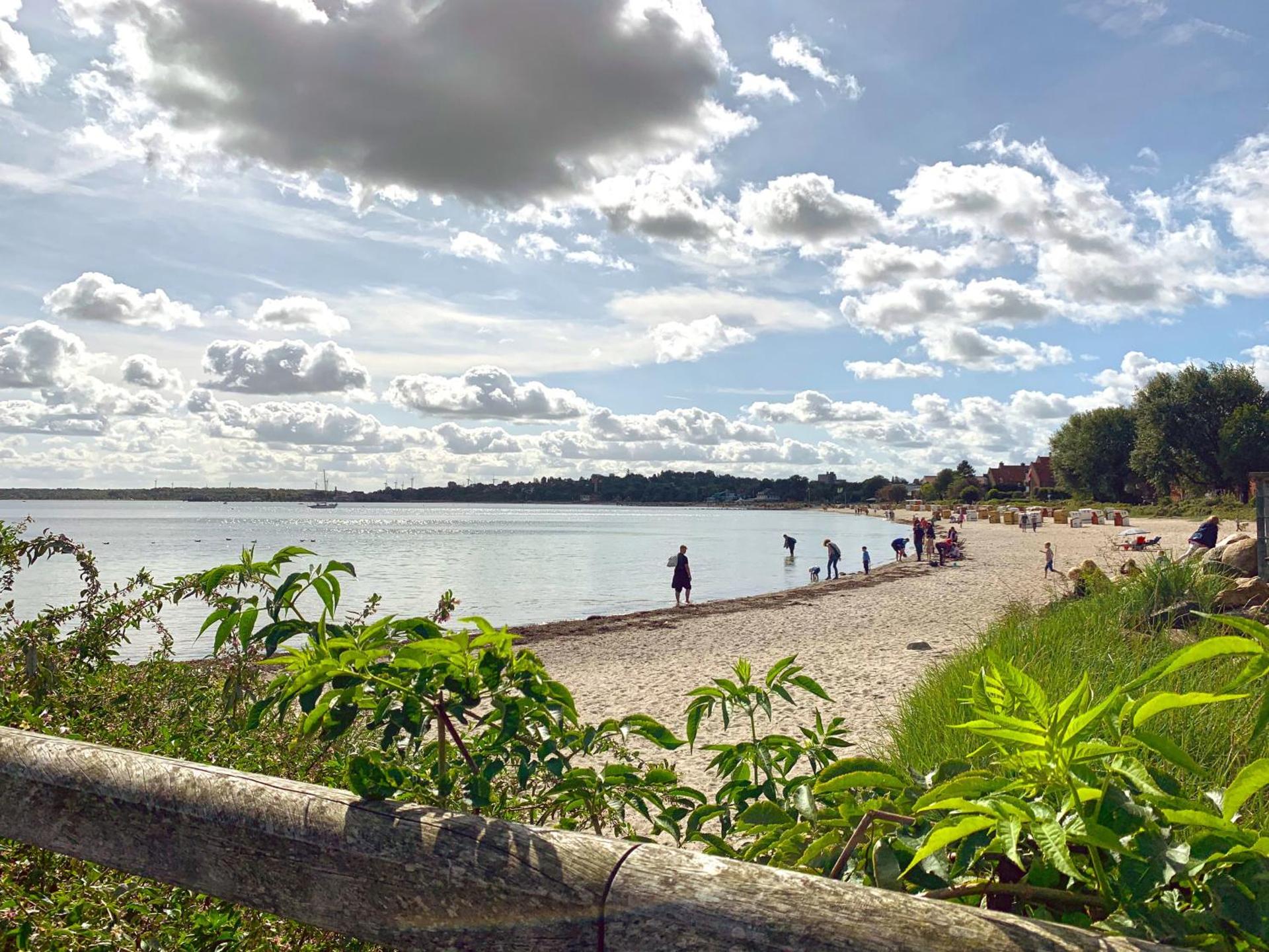 Apartment 24, Pier 24, Blickrichtung offene SeeBinnenhafen Nord