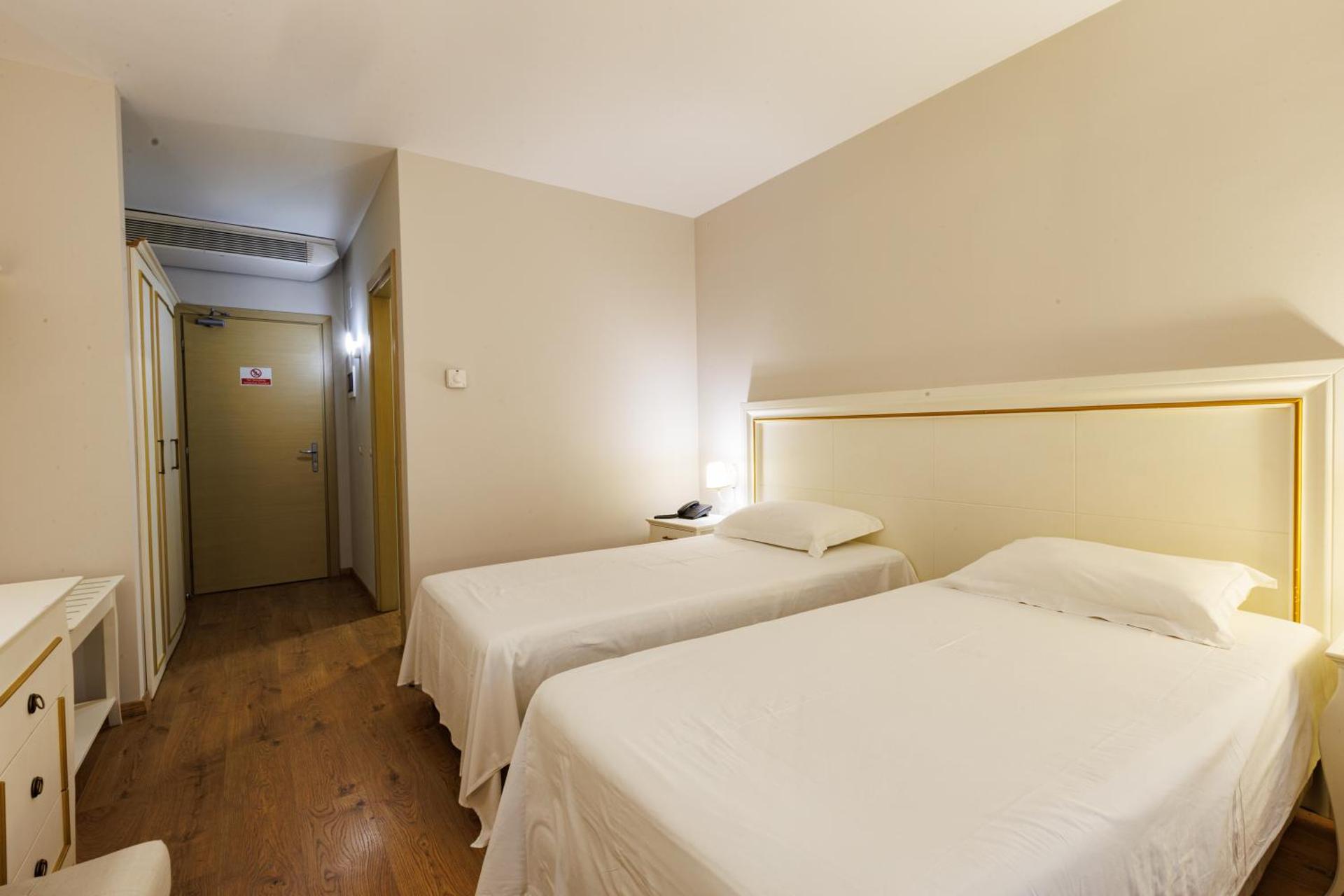 Riverside rooms at Hotel Fieri