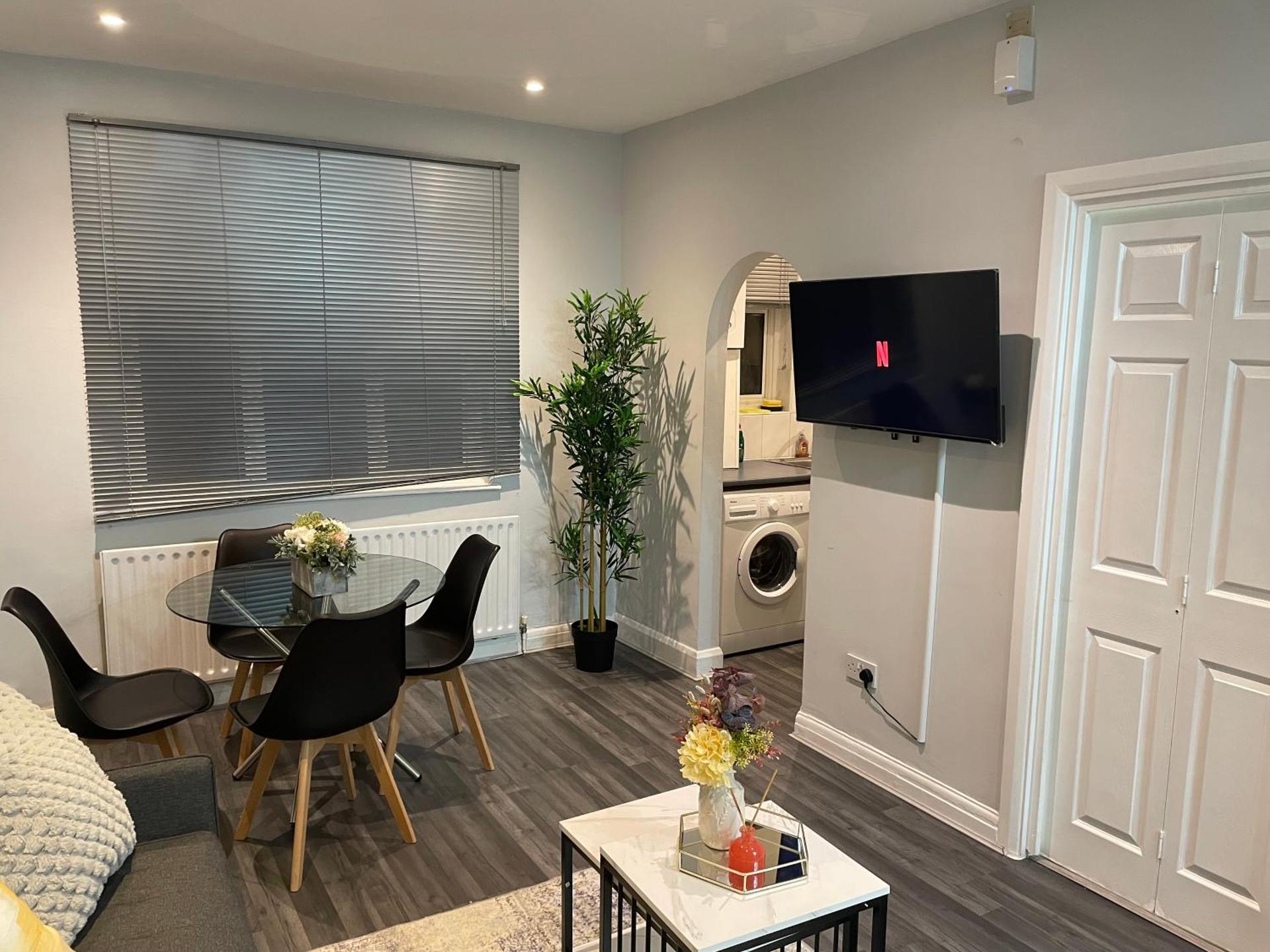 Cosy 2 bed Wimbledon Apartment