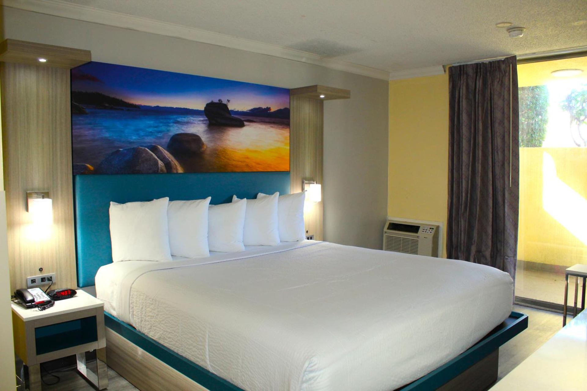 Days Inn by Wyndham Los Angeles Stadium Area LAX