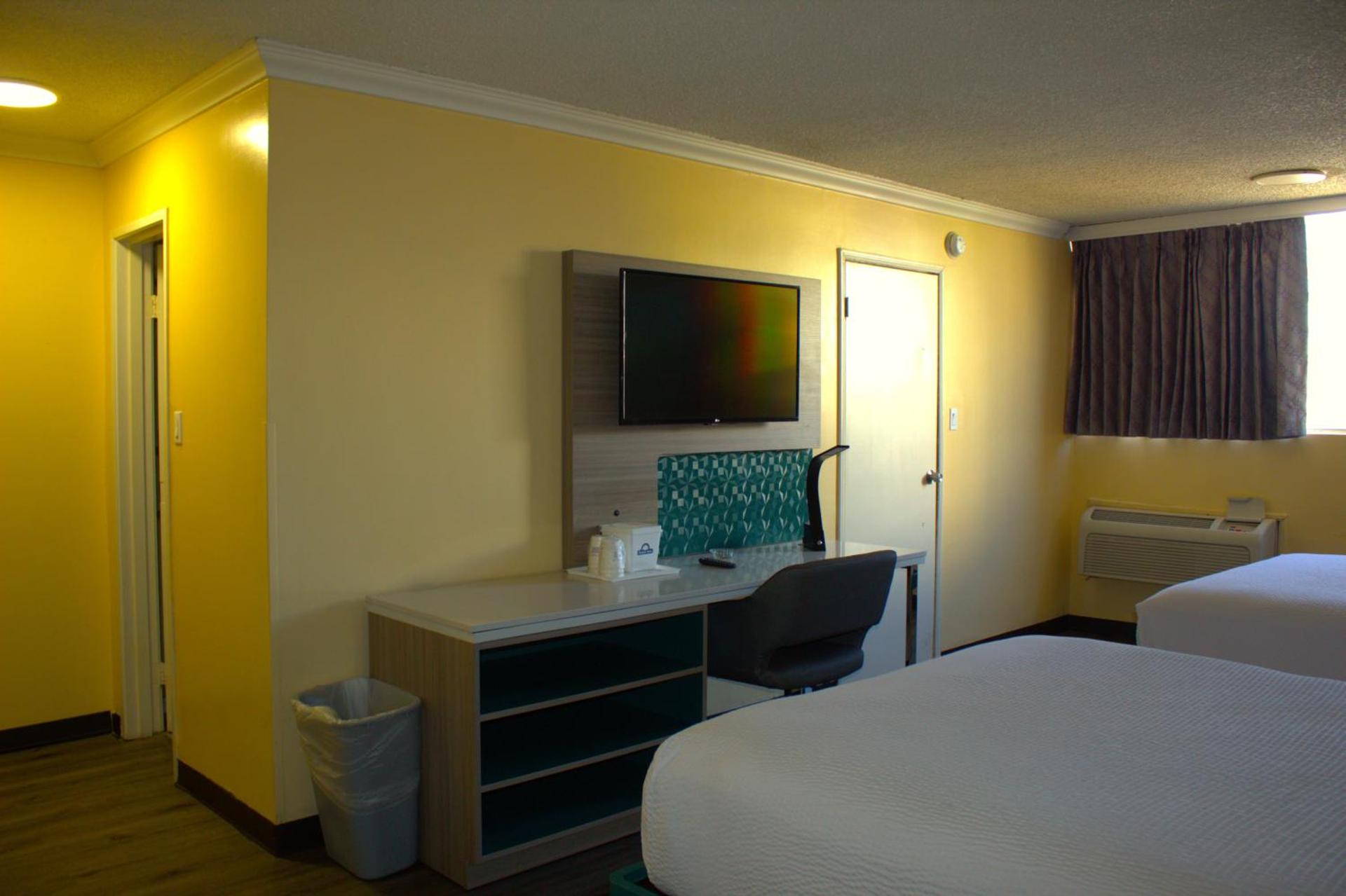 Days Inn by Wyndham Los Angeles Stadium Area LAX