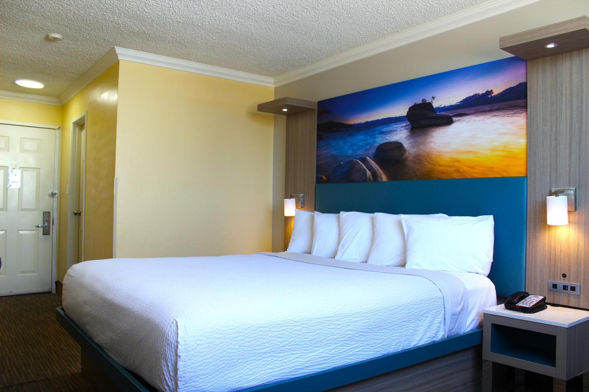 Days Inn by Wyndham Los Angeles Stadium Area LAX