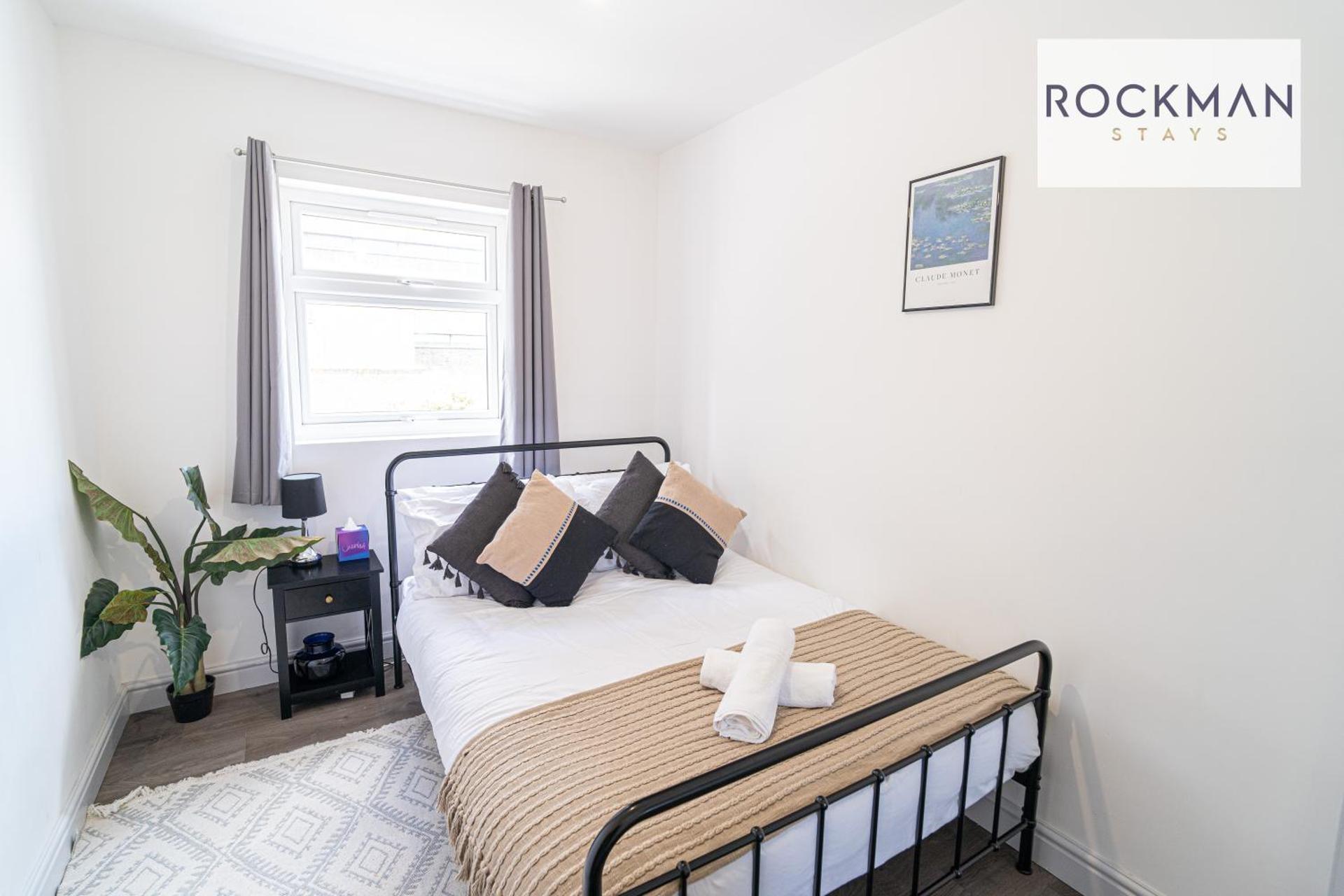 Twelve Cromwell House - Free Parking - 3 Bedrooms - Perfect for contractors