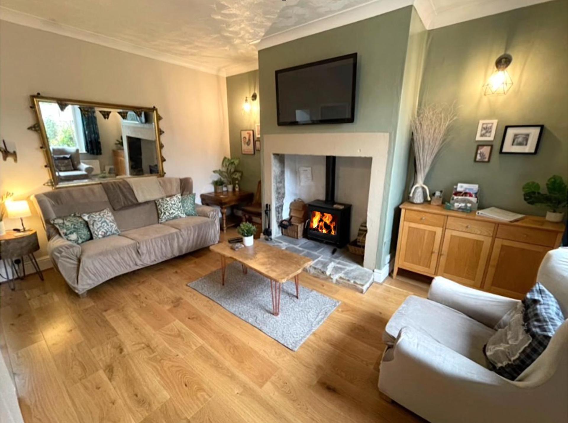 Communal lounge/ TV room