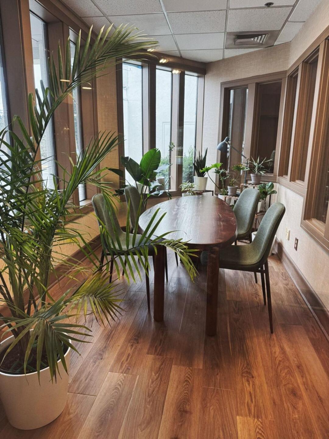 Meeting/conference room