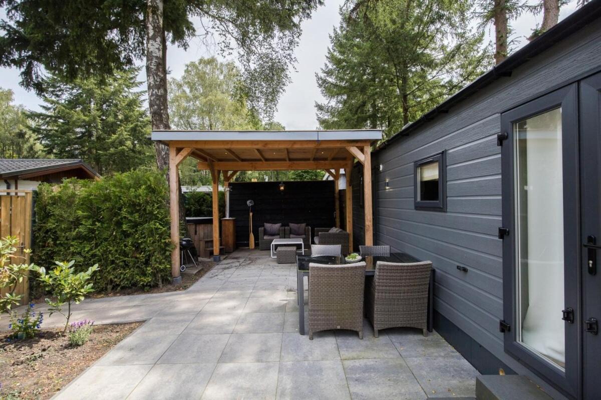 Luxe Chalet Veluwe Sauna en Hottub