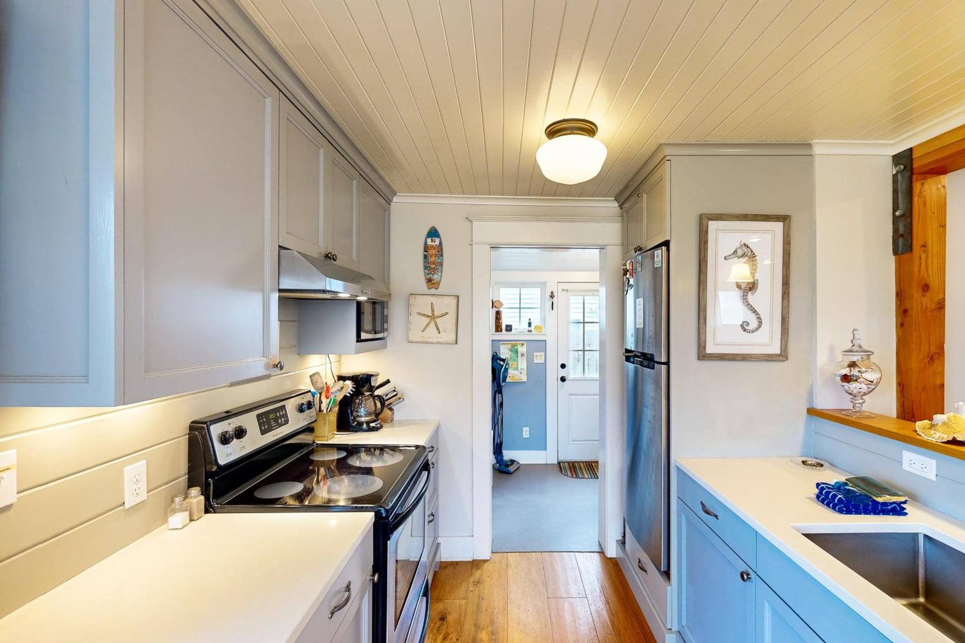 Rockaway Beach Bungalow