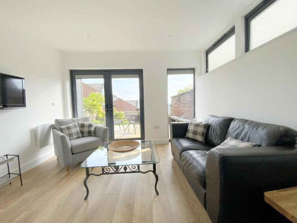 Stylish and private in the Cathedral Quarter