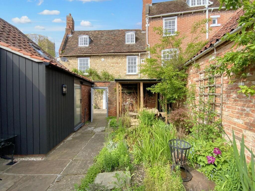 Stylish and private in the Cathedral Quarter