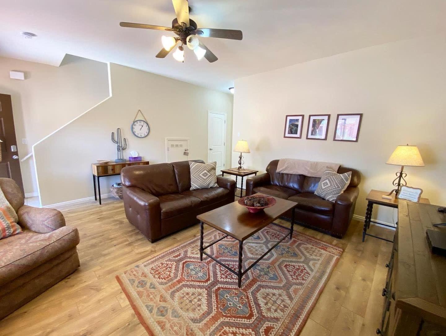 Pool & Hot Tub Close to hiking trails in Kanab