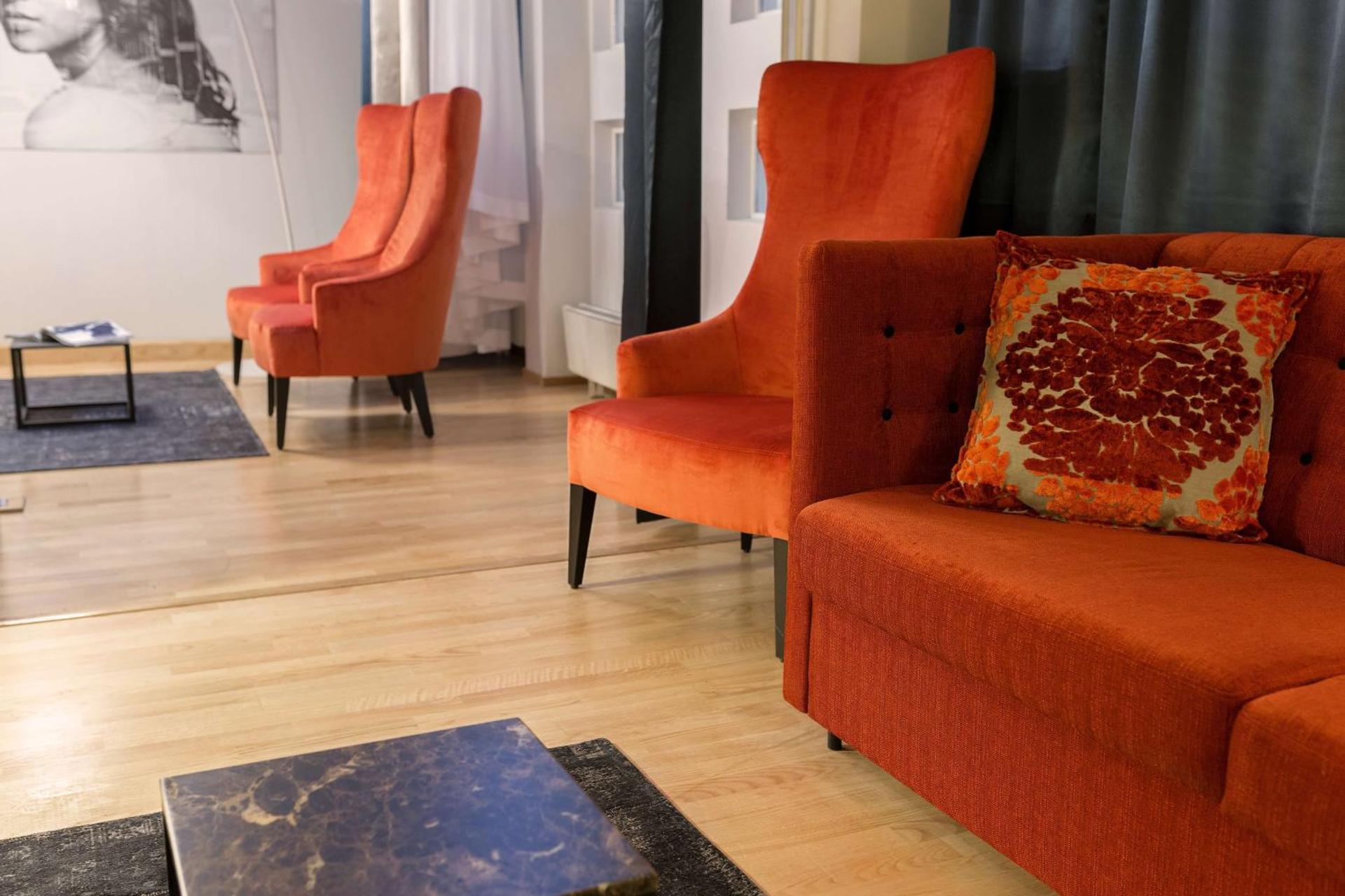 Photo of the whole room