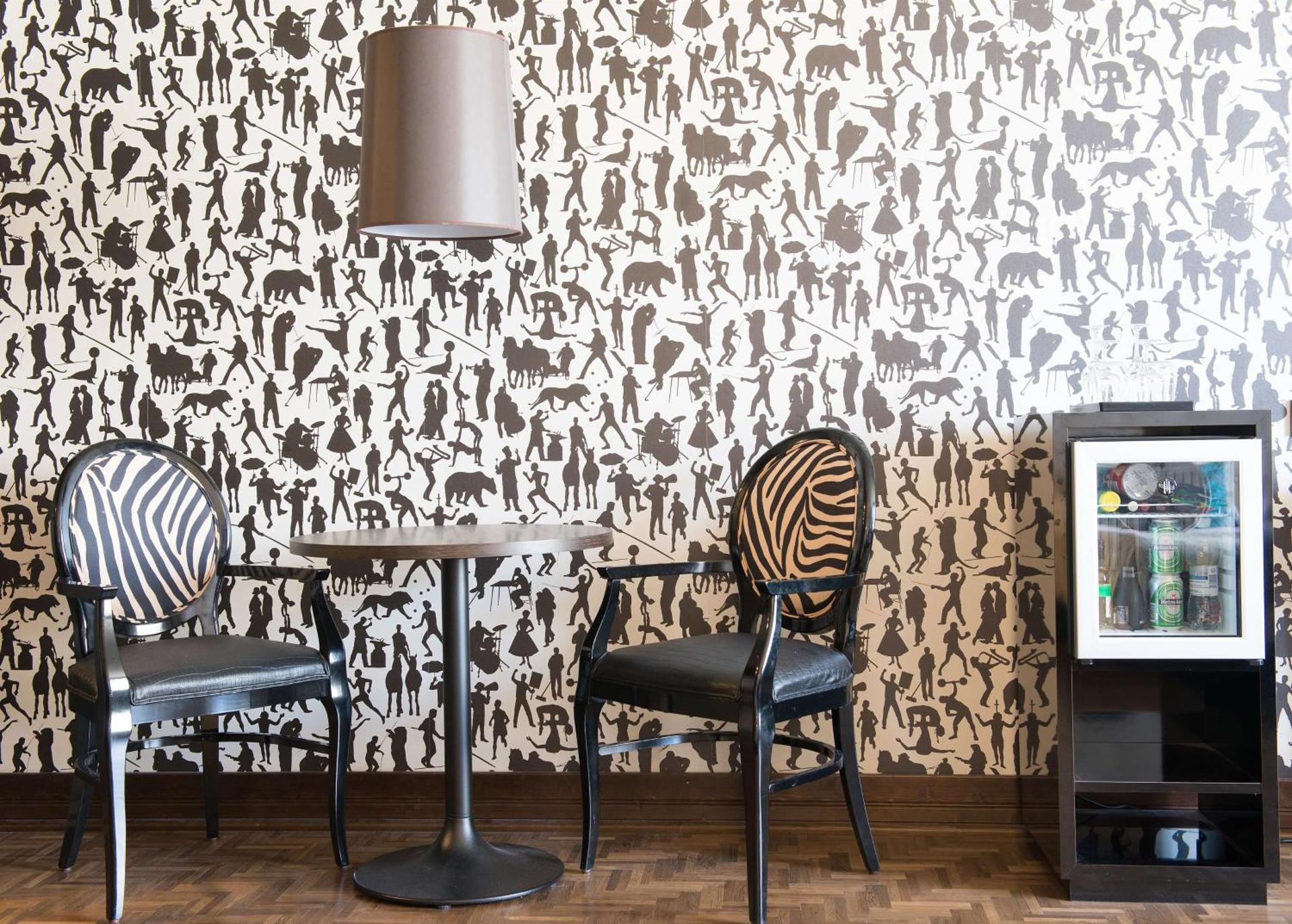 Photo of the whole room