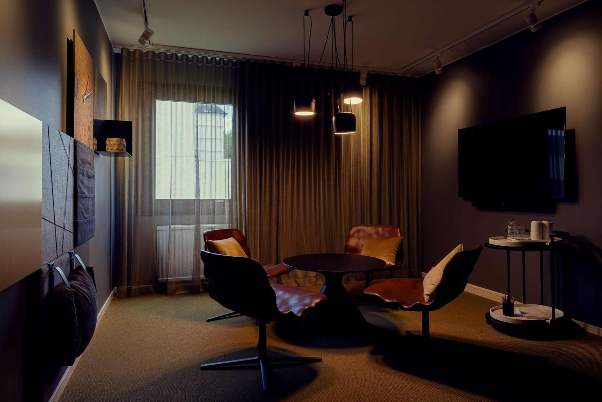 Meeting/conference room