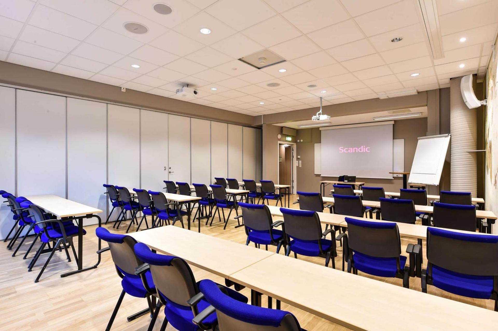 Meeting/conference room