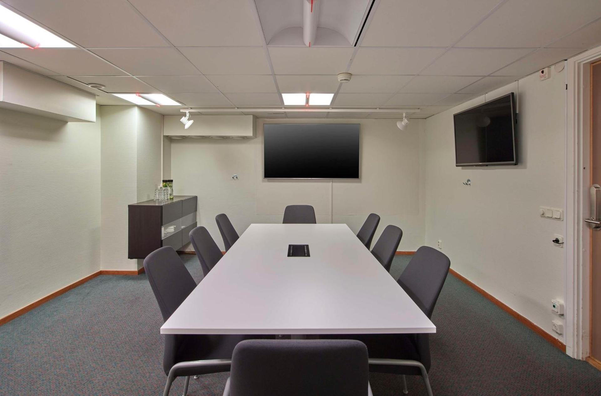 Meeting/conference room