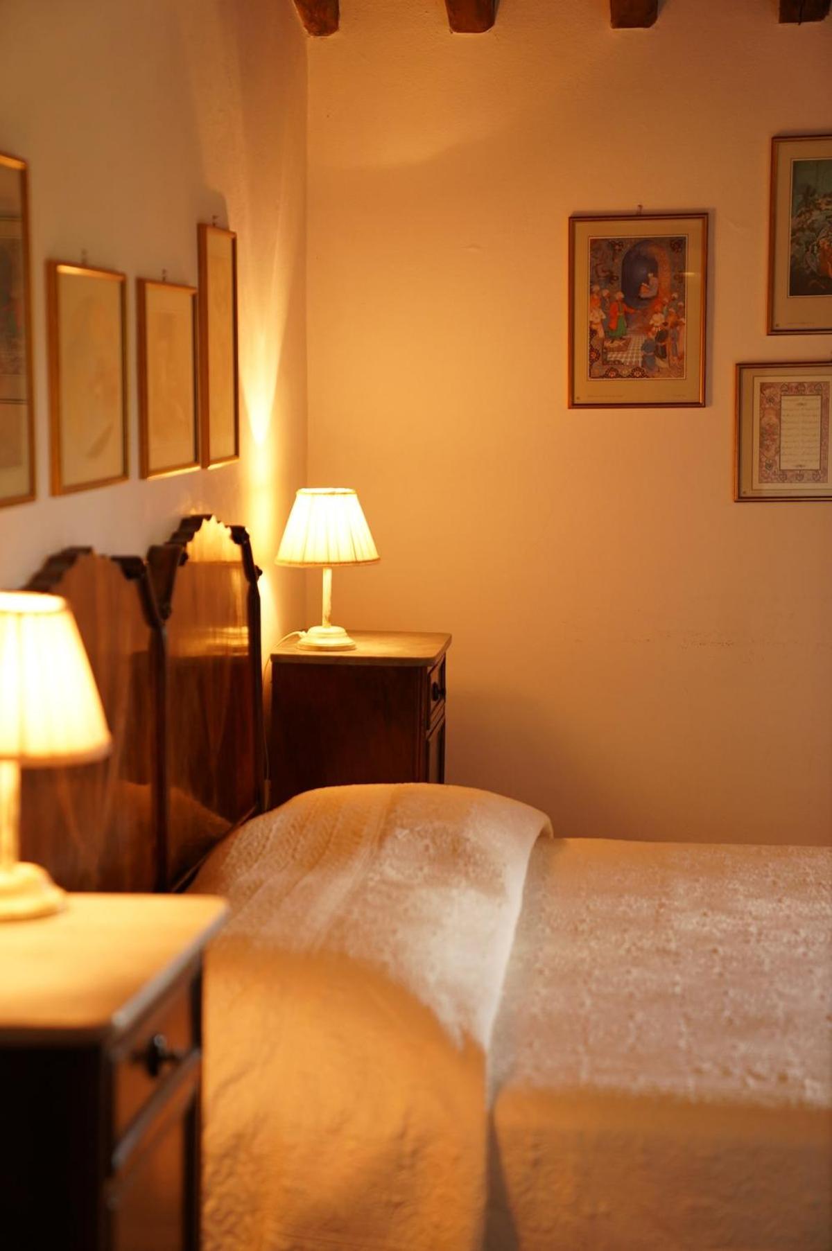 La Collina Tuscan stone cottage