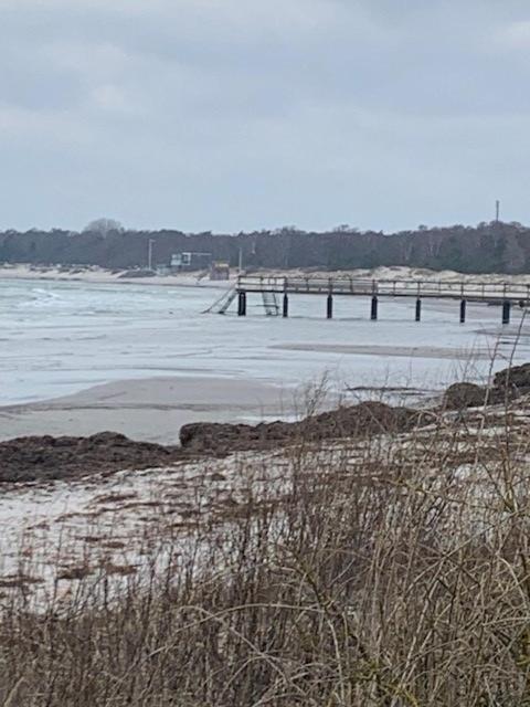 Solkustens lilla Pärla i Höllviken