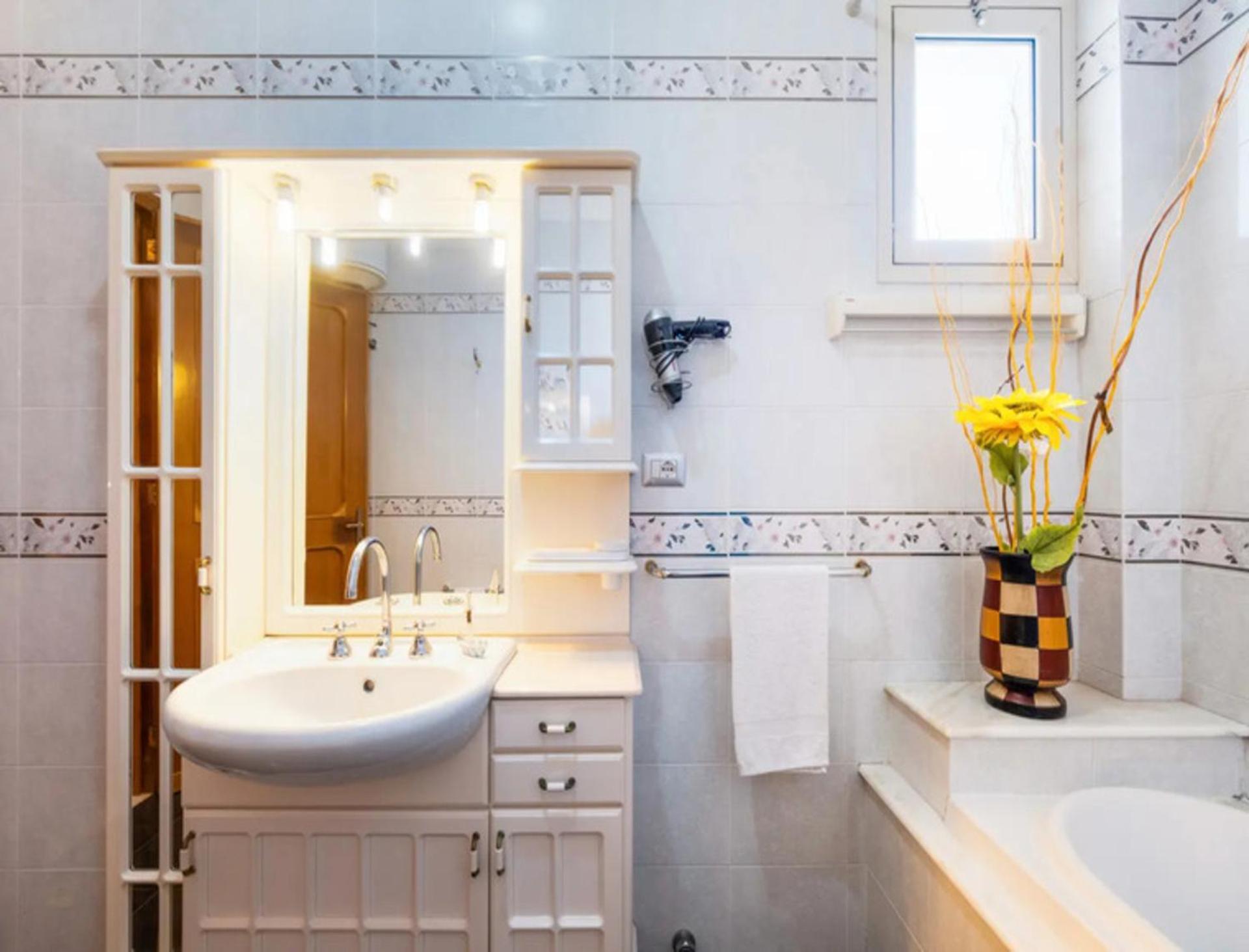 Triple Room with Private External Bathroom