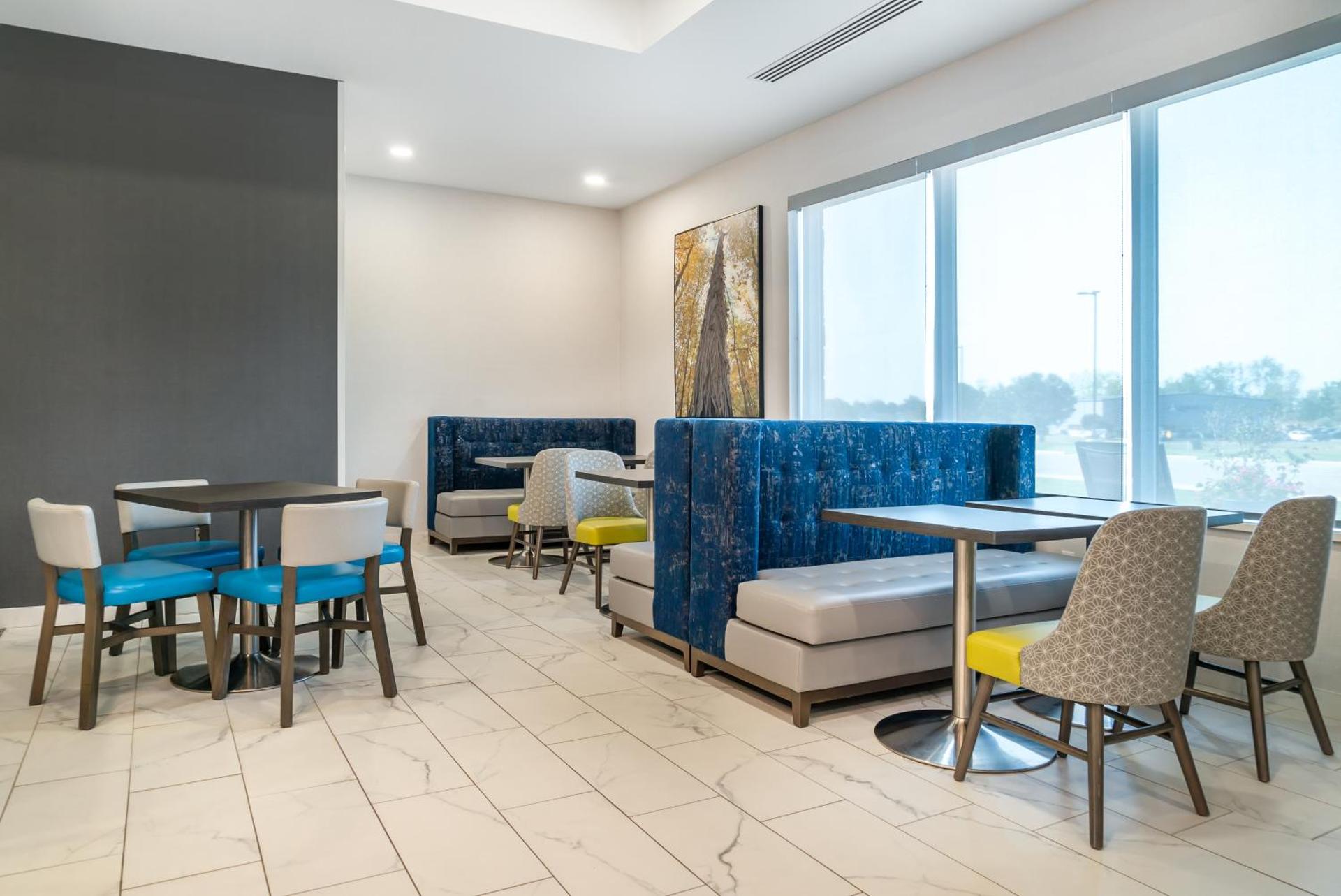 Comfort Inn & Suites Adrian