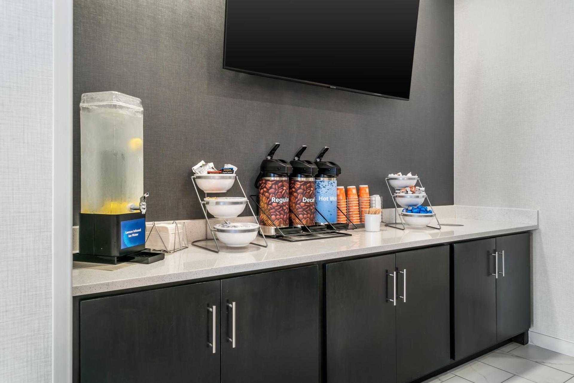 Comfort Inn & Suites Adrian