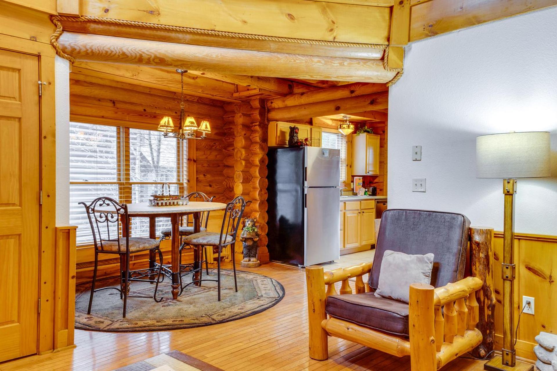 Pigeon Forge Vacation Rental 1 Mi to Dollywood