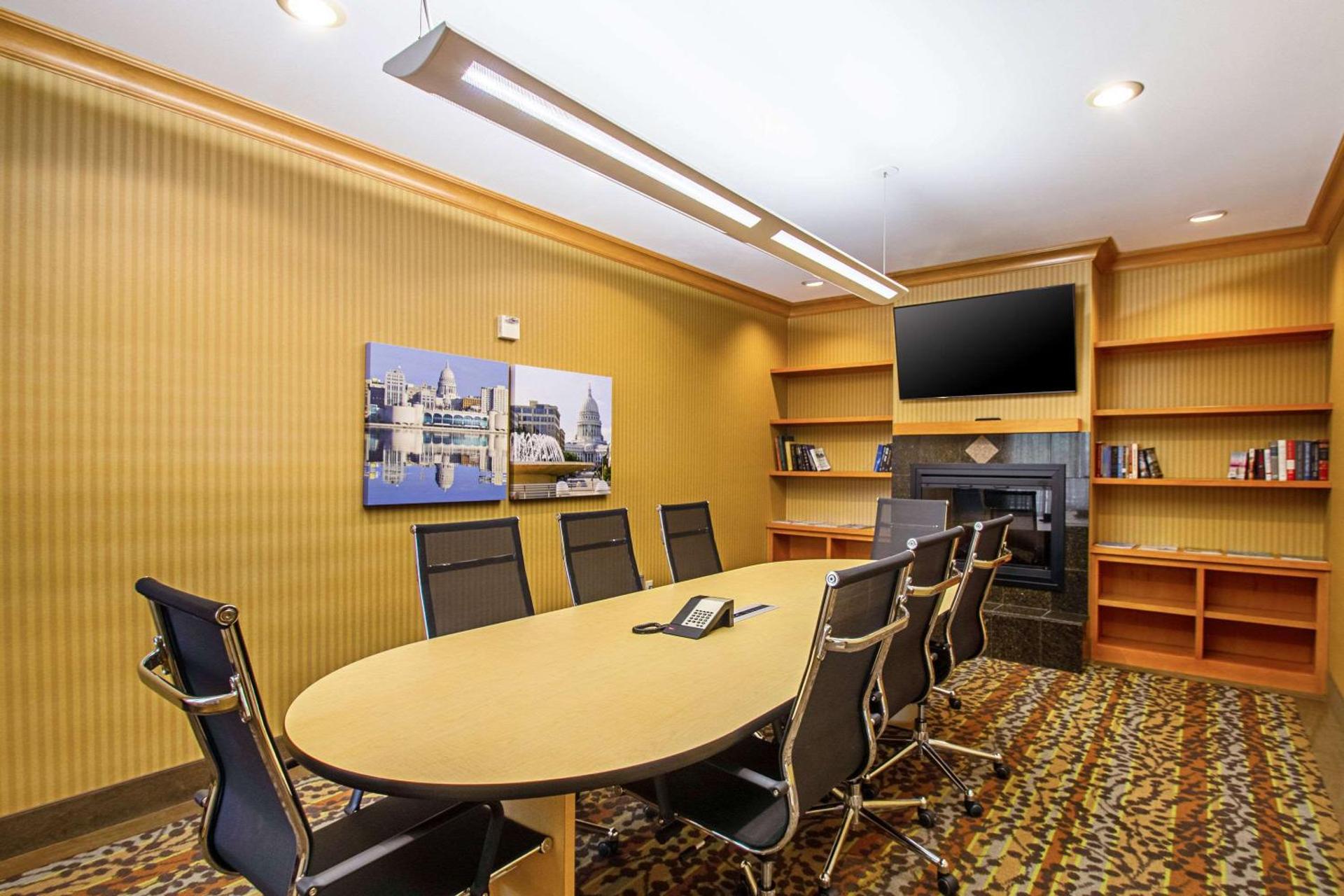 Meeting/conference room