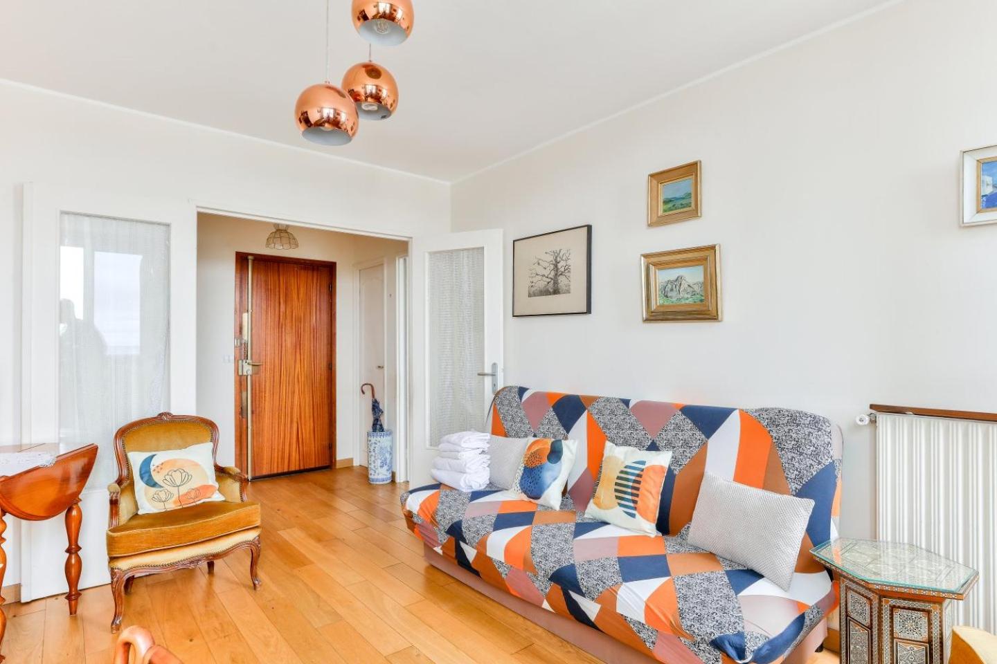 1BR Flat view on Eiffel Tower and Sacré-Coeur