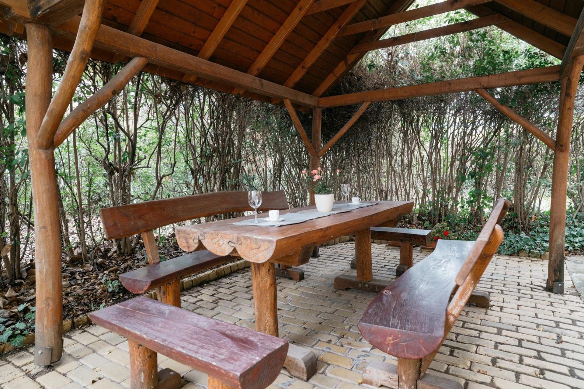 Tavaszház Apartmanok