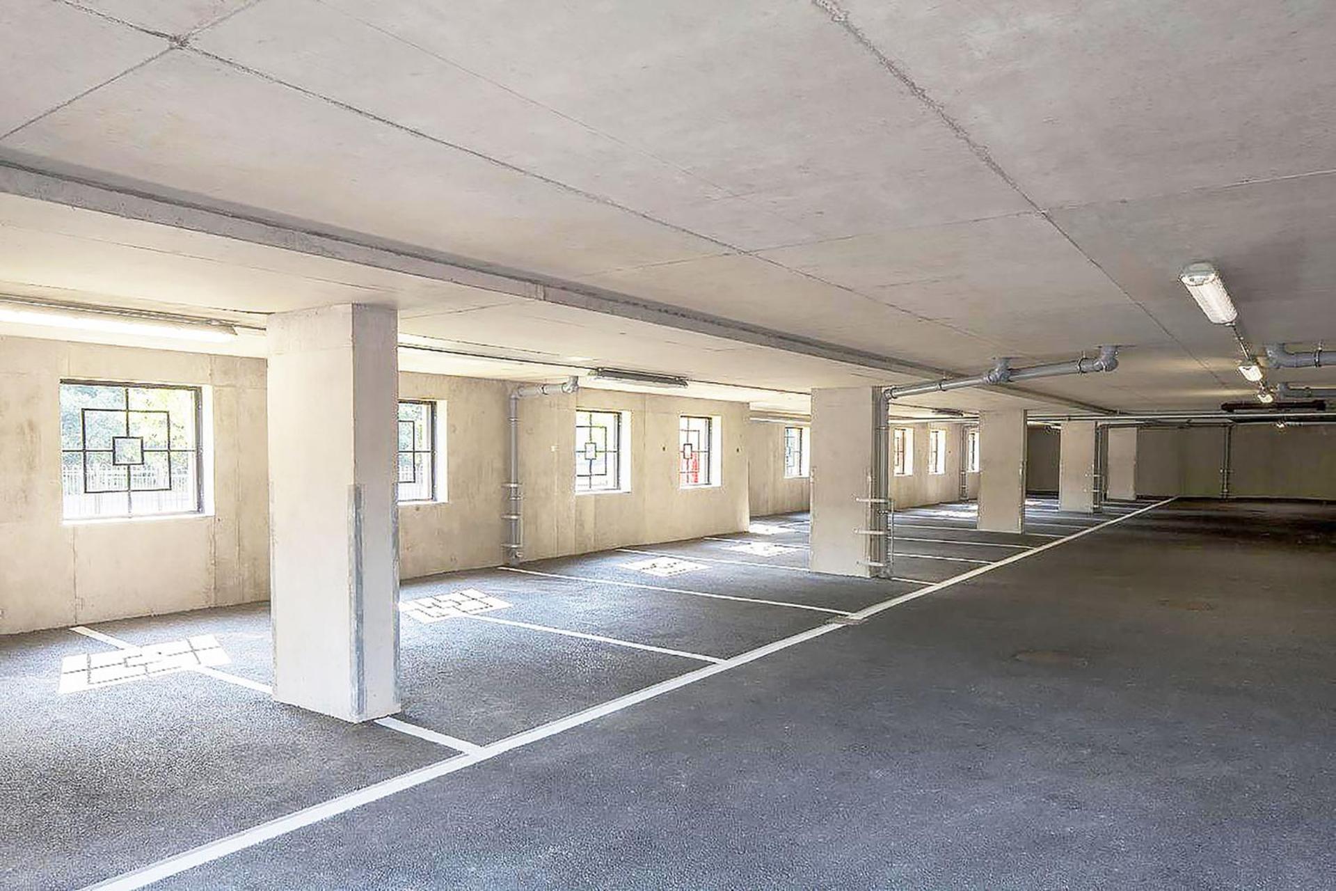 Travaal.©om - 2 Bed Serviced Apartment Farnborough