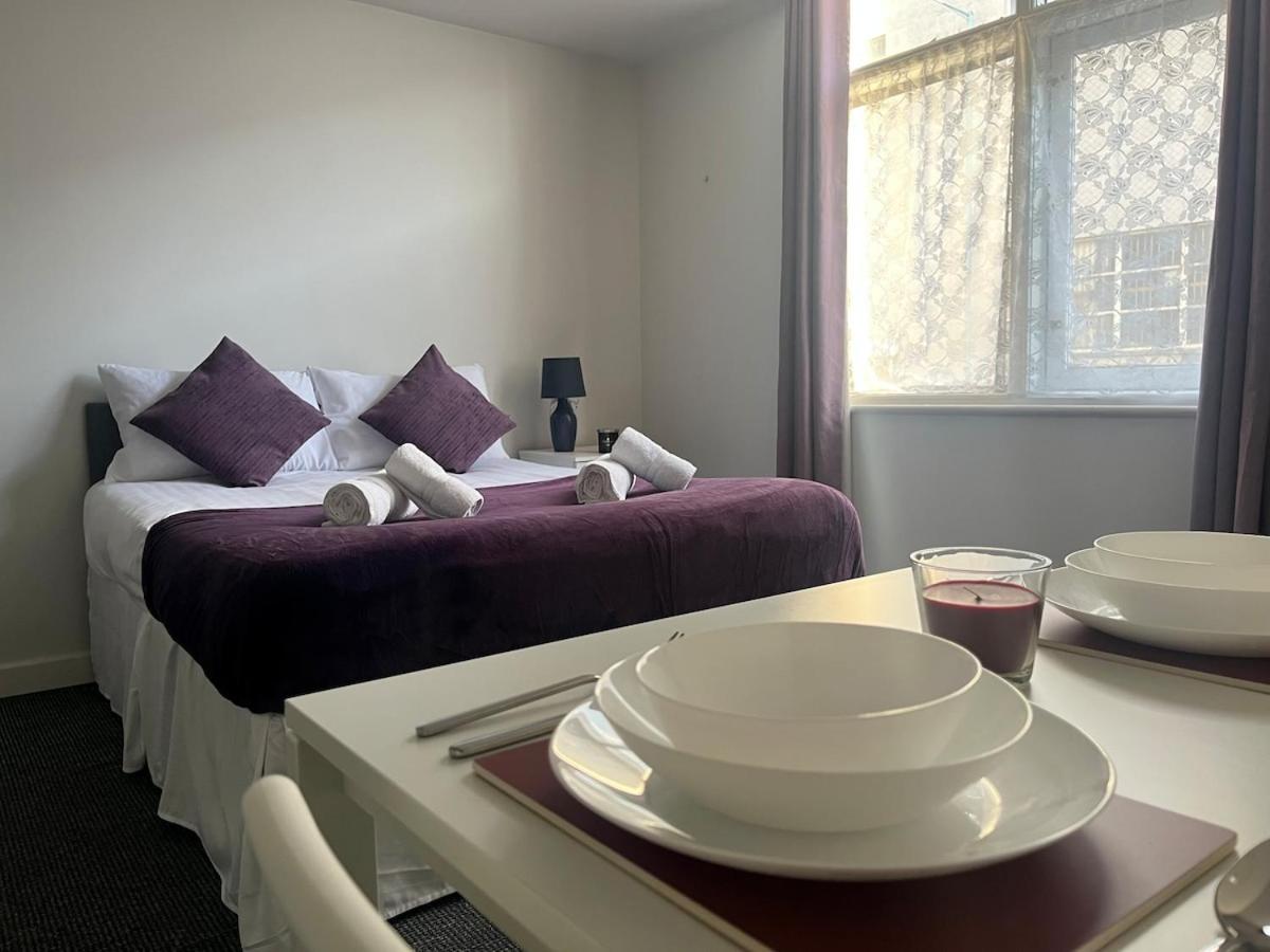 Beautiful Wolverhampton Studio