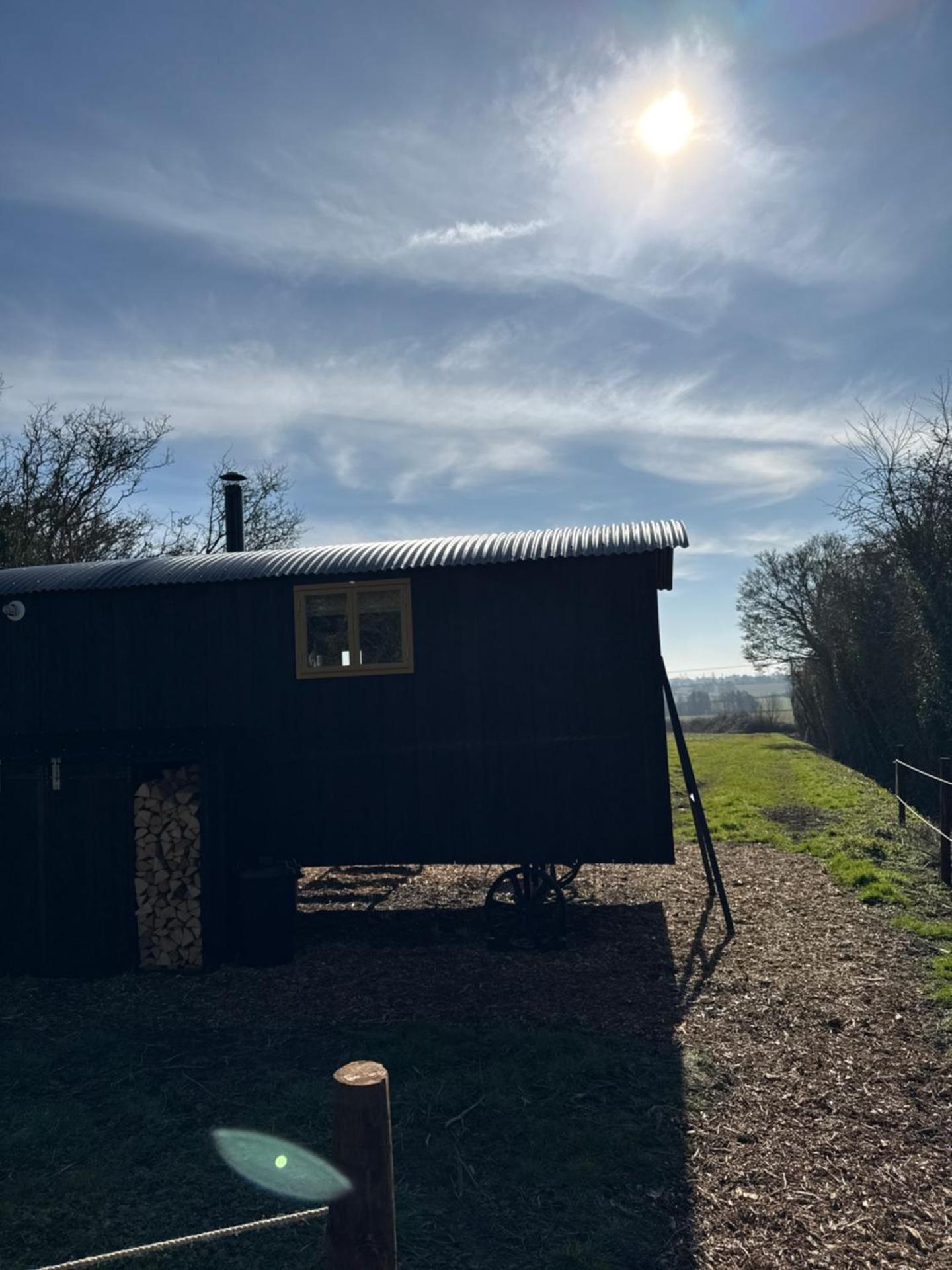 'Russet' Hut on fruit farm