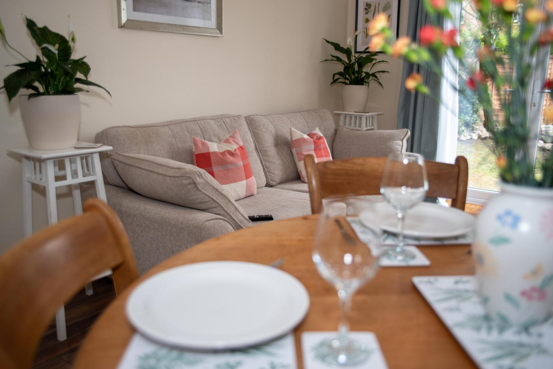 Communal lounge/ TV room