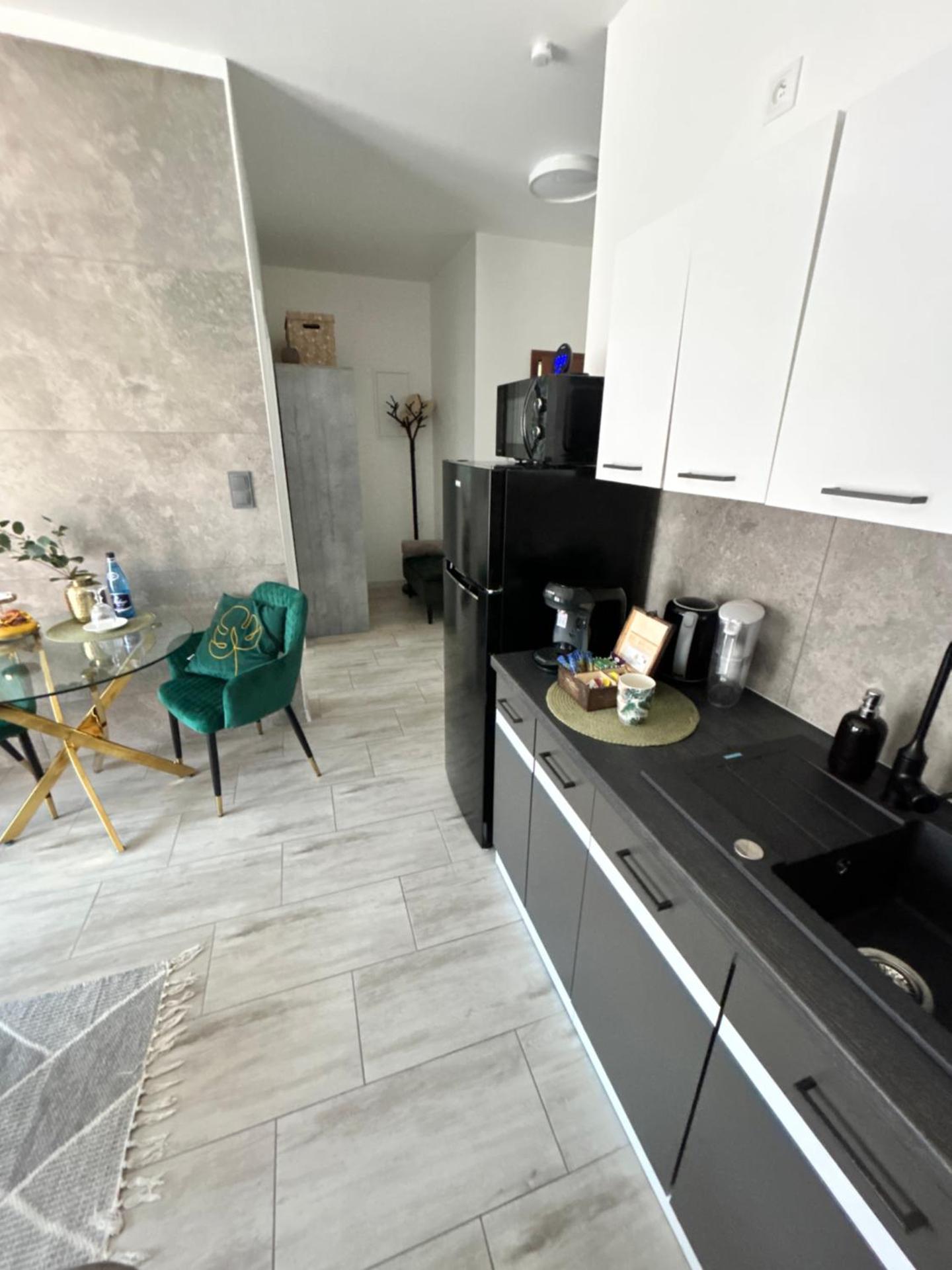 Przy Złotych Piaskach 1