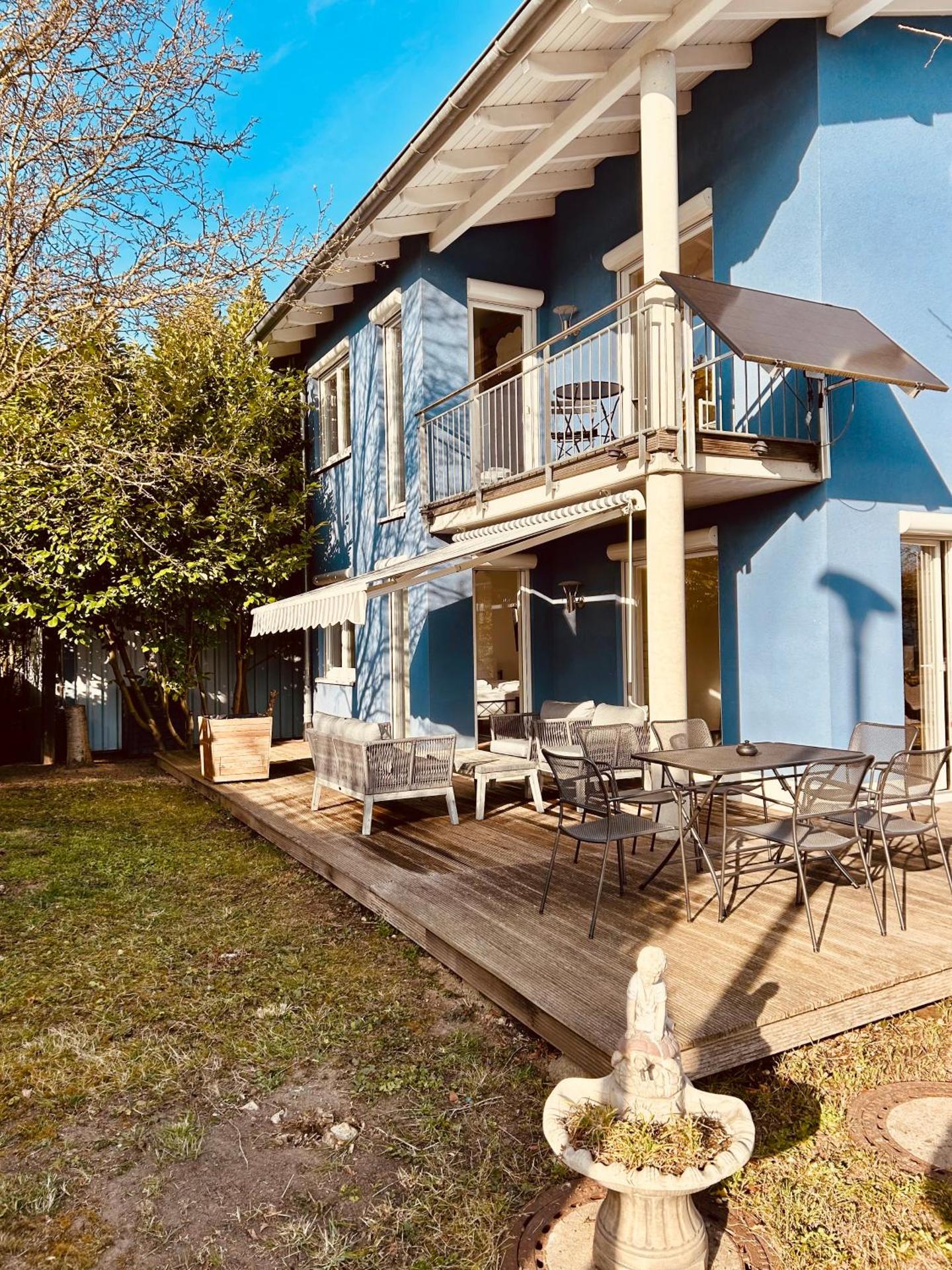 TheBlue Oak Apartments