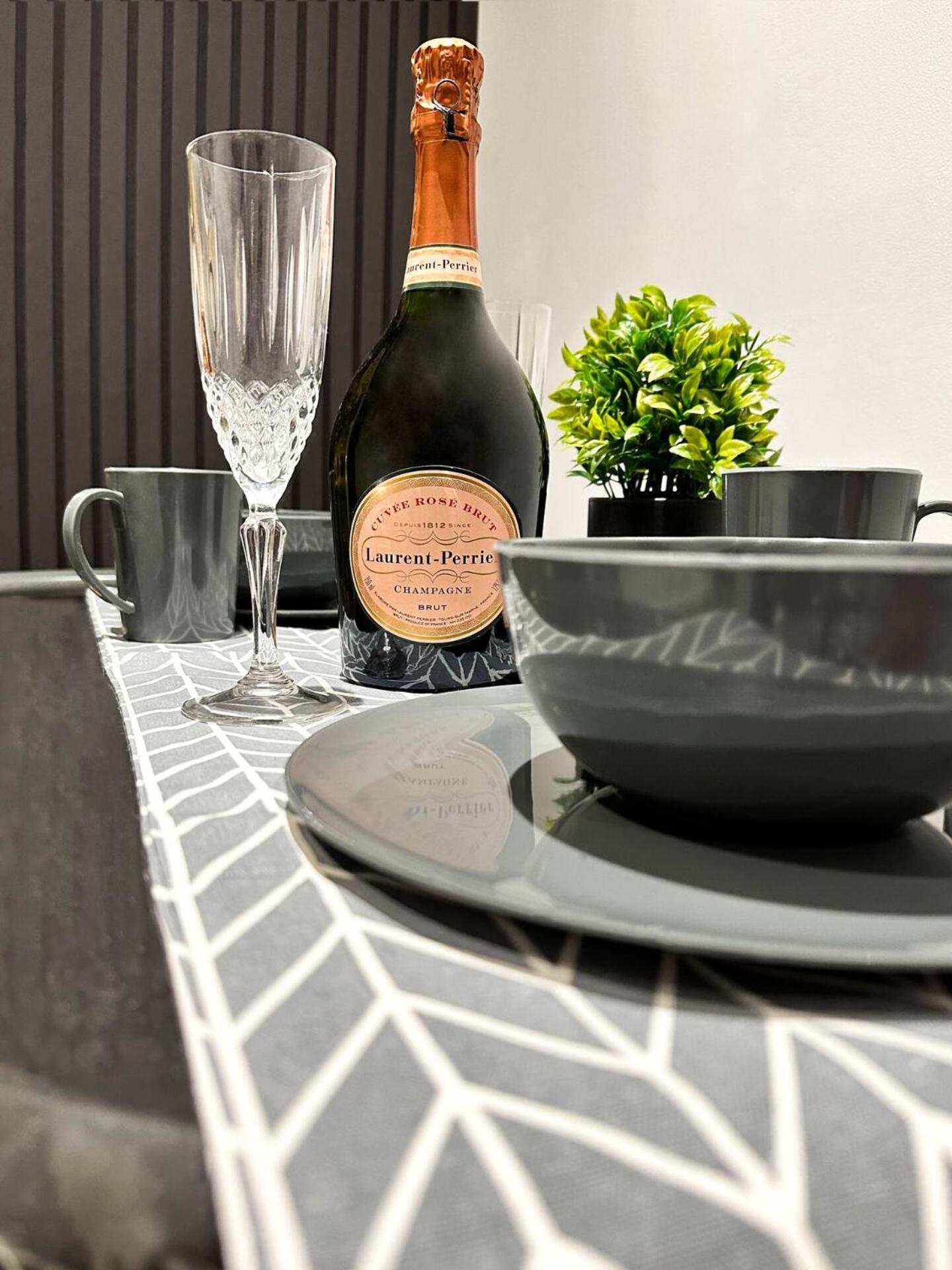 Boutique Backyard Bungalow - Brimsdown