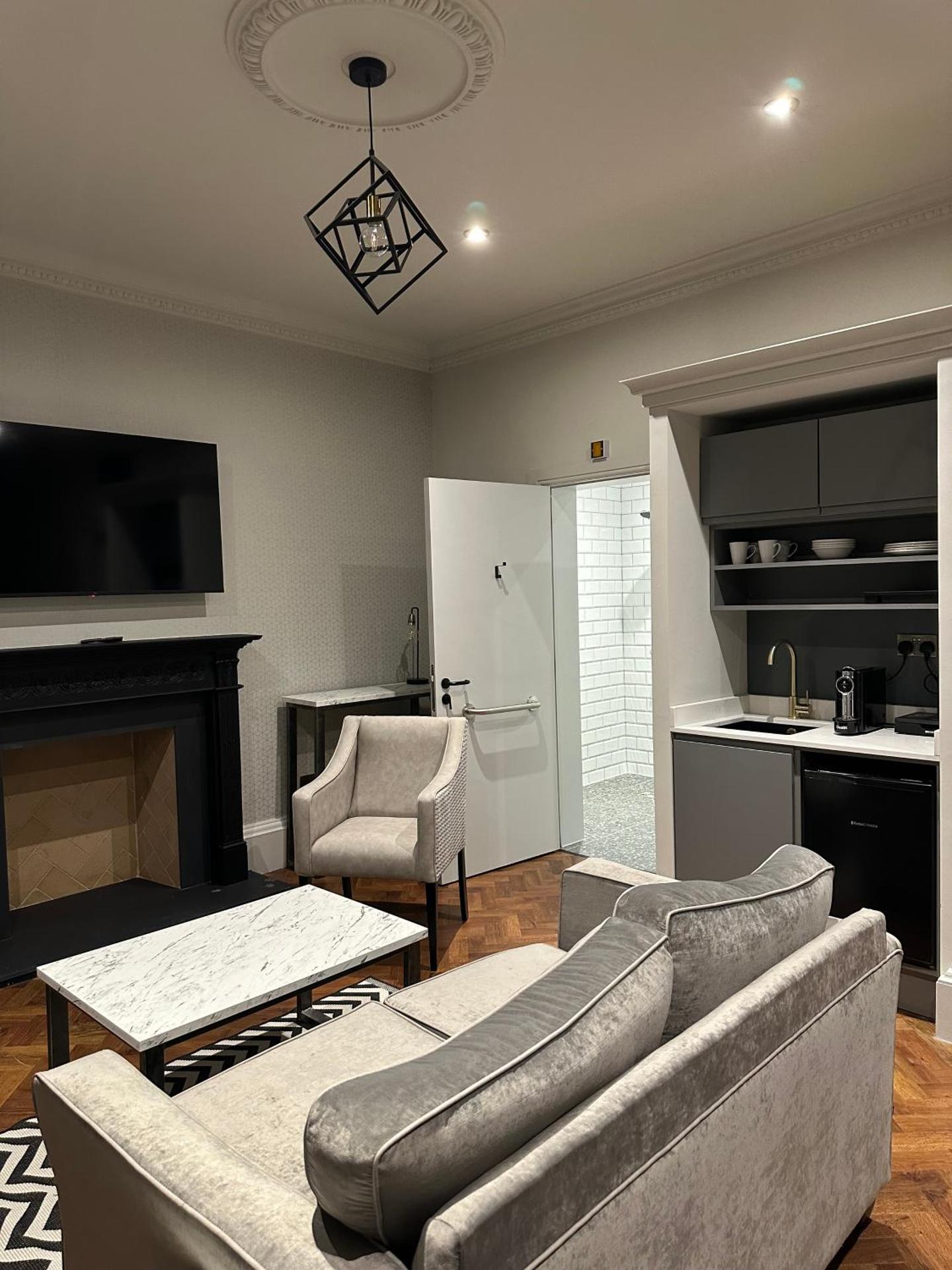 Accessible Superior King or Twin Suite