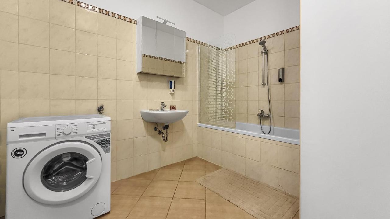 Appartamento con 3 Camere da Letto