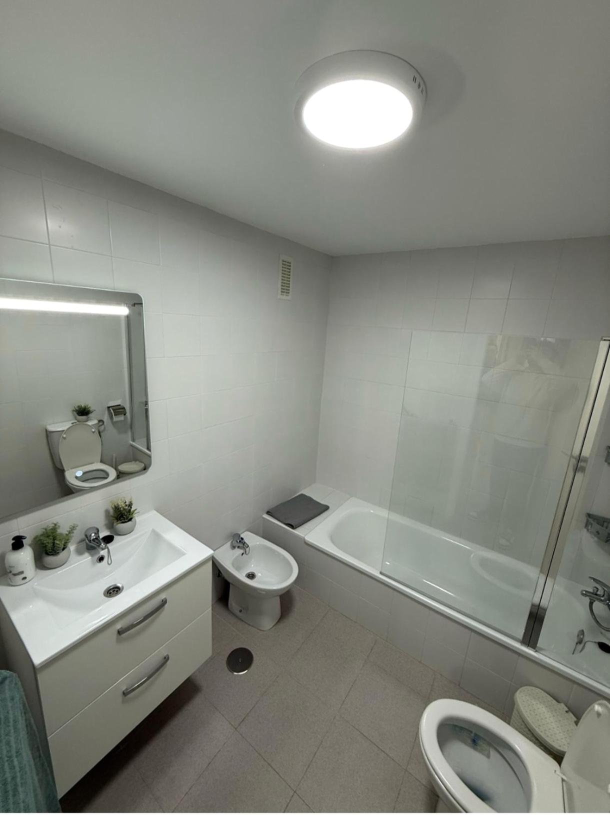 Mini Estudio LOVELY SEVILLA con baño compartido