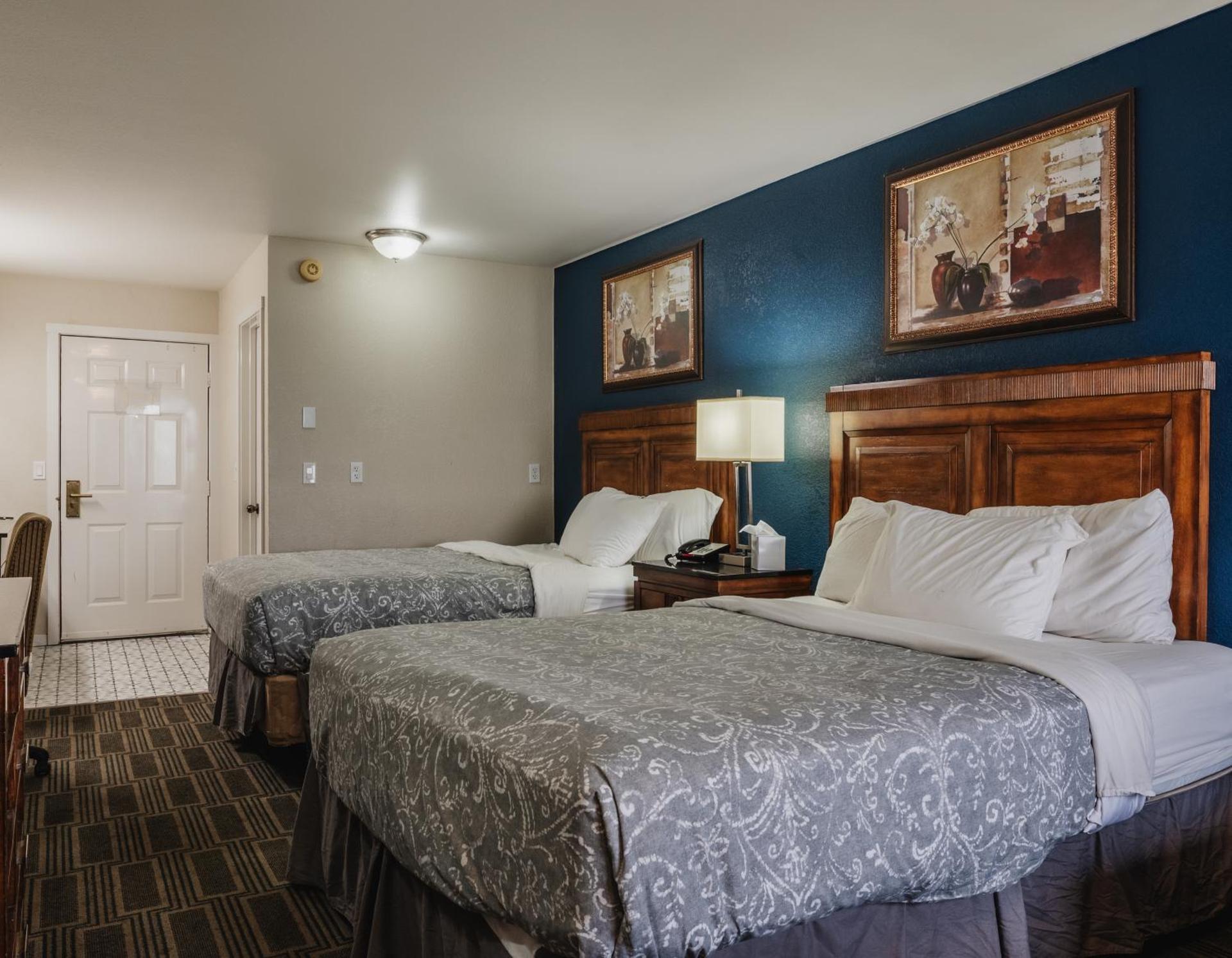 Queen Room with Two Queen Beds and Water View