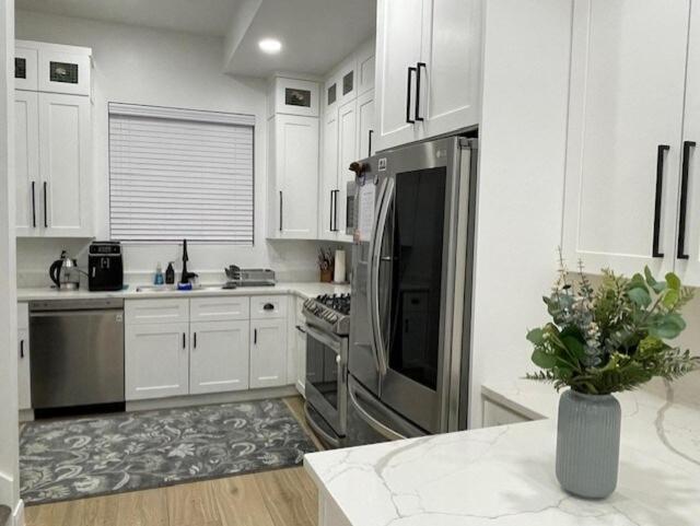 Modern Mountain Escape - Cozy Retreat with Stunning Views