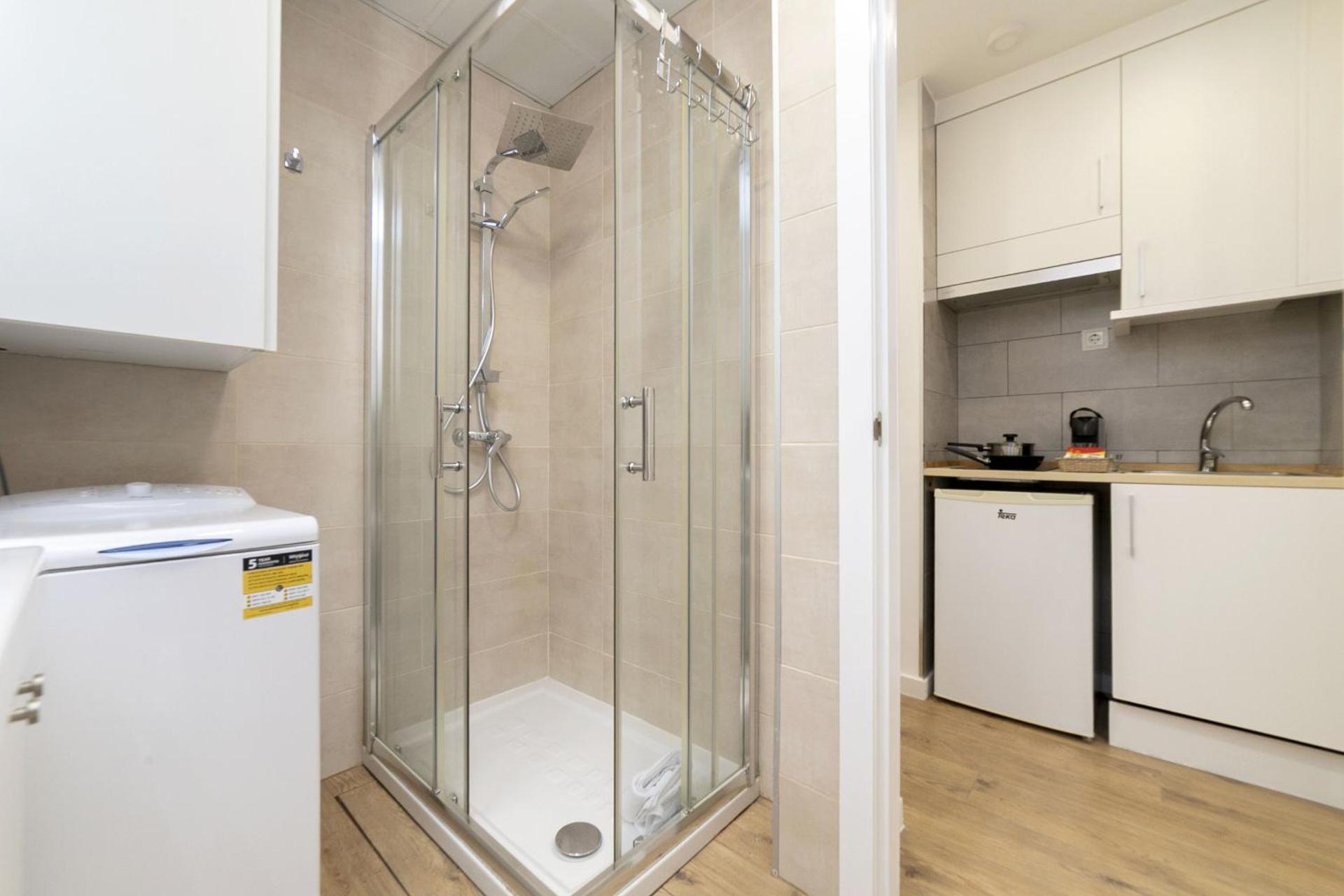 Luxury III - Ferga Suites