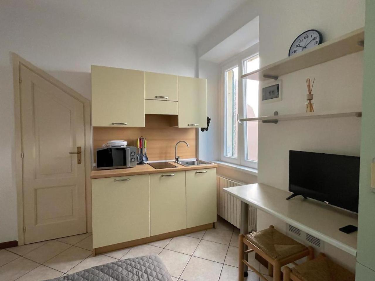 Roncati 7 center town studio apartments