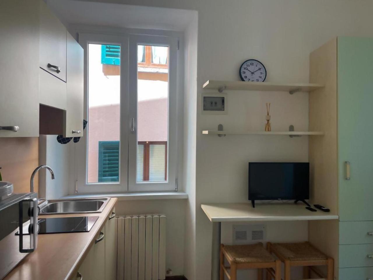 Roncati 7 center town studio apartments