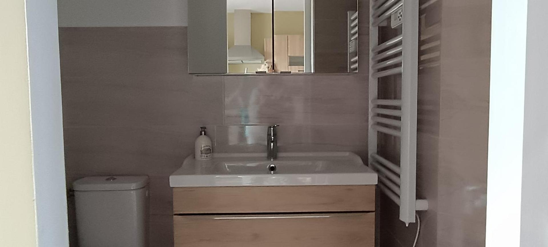 Gite pour deux avec bassin relaxant sans vis a vis