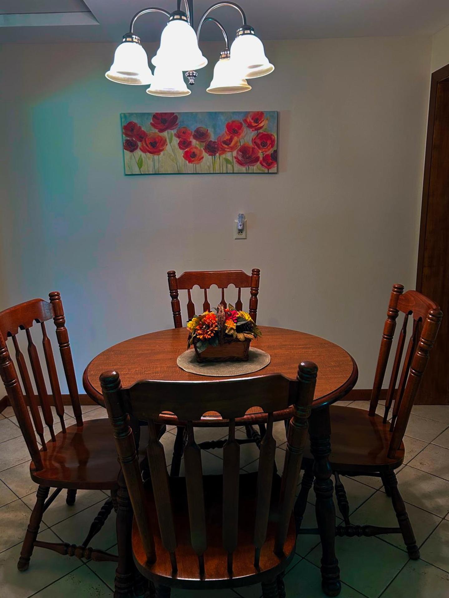 Lake Access! Twin Birch Resort - Kodiak Cabin