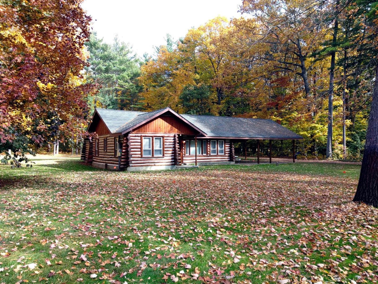 Lake Access! Twin Birch Resort - Kodiak Cabin