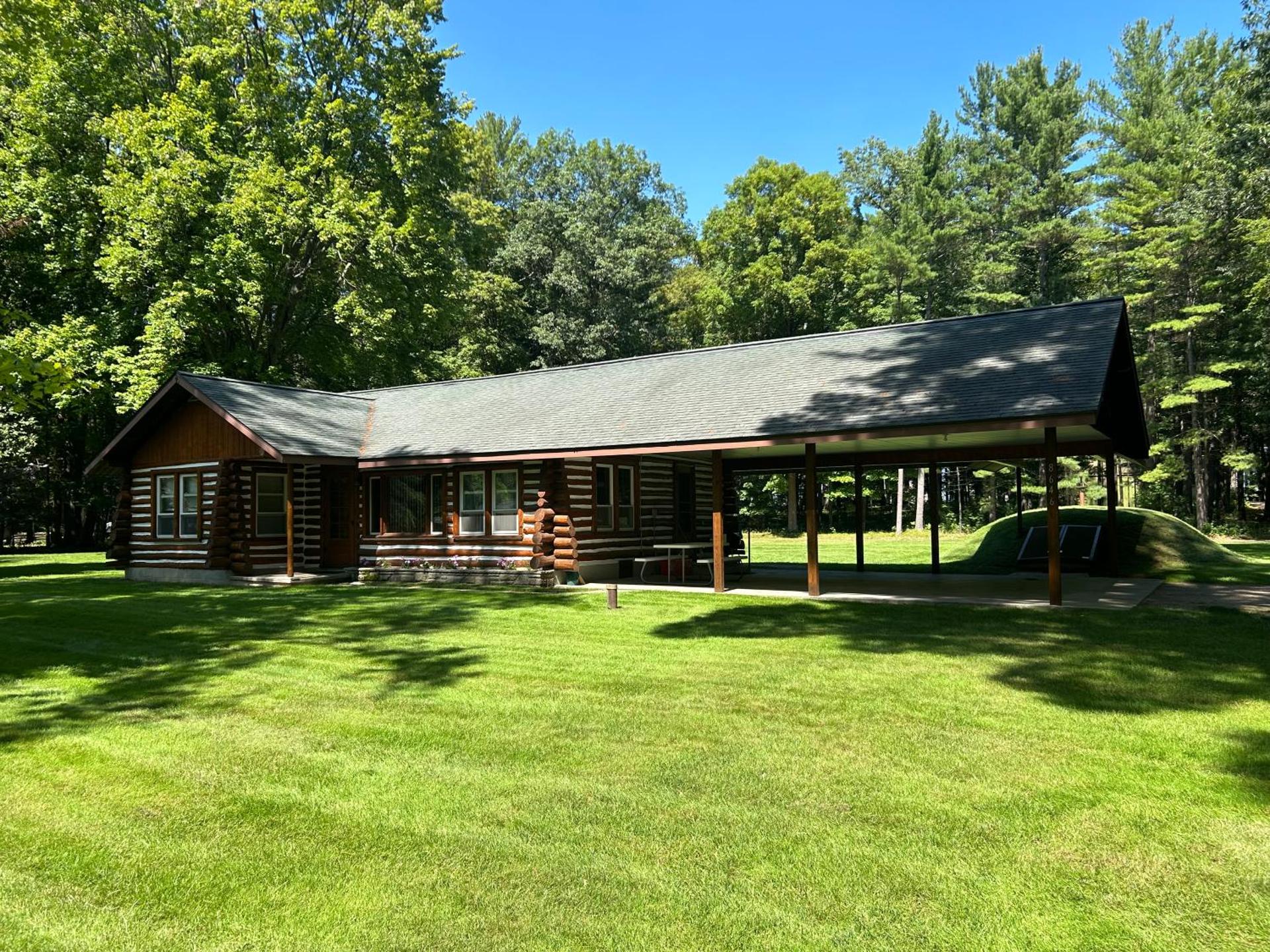Lake Access! Twin Birch Resort - Kodiak Cabin